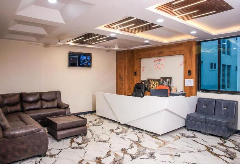 ホテル Kardhar Inn