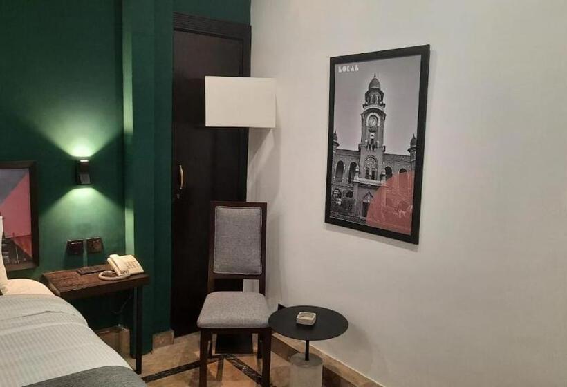 Hotel Lokal Rooms X Multan