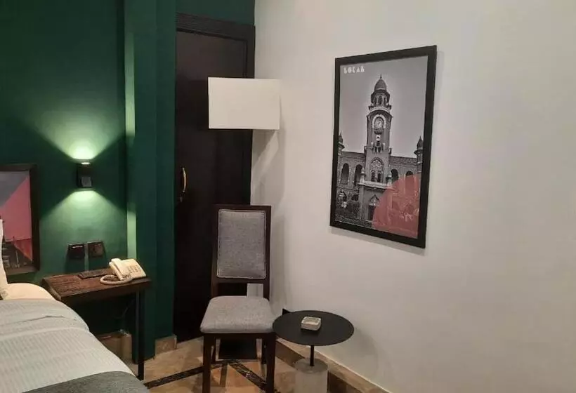 هتل Lokal Rooms X Multan
