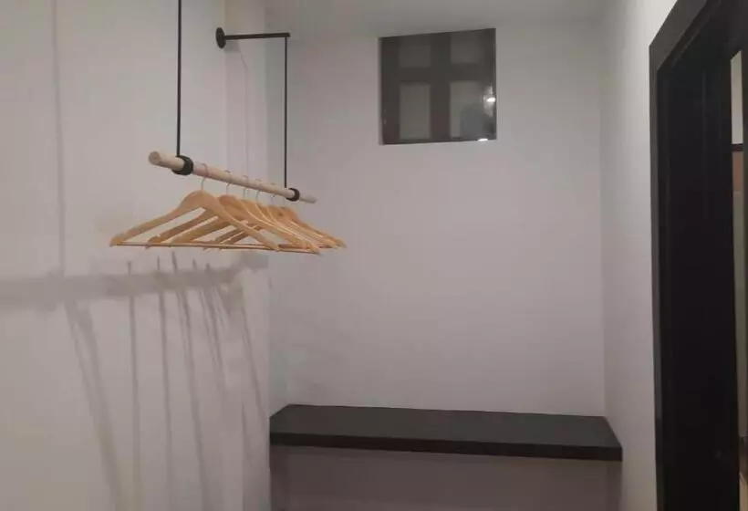 هتل Lokal Rooms X Multan