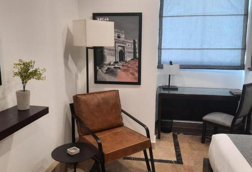 Hotel Lokal Rooms X Multan