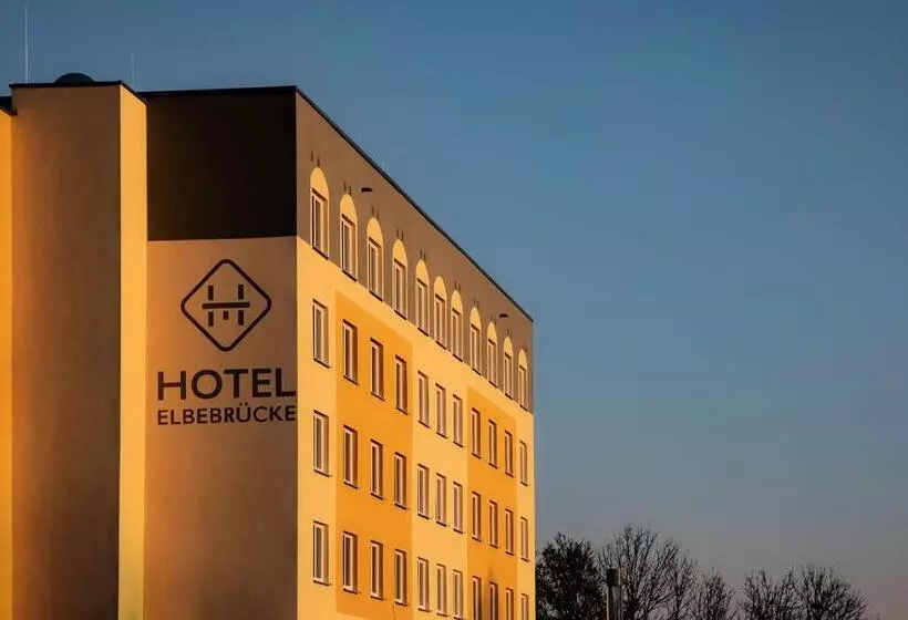 Hotelli Restaurant Elbebrücke