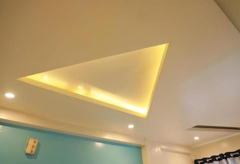 Hotel Rimsha Residency