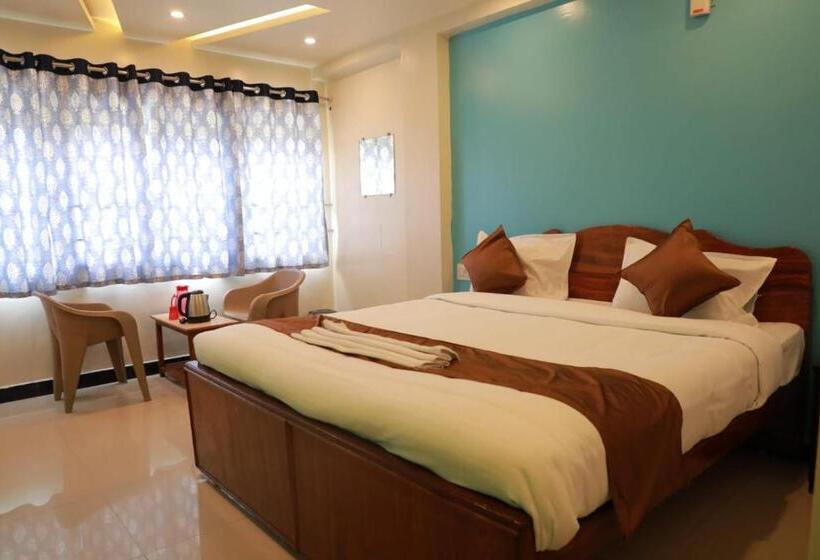 Hotel Rimsha Residency