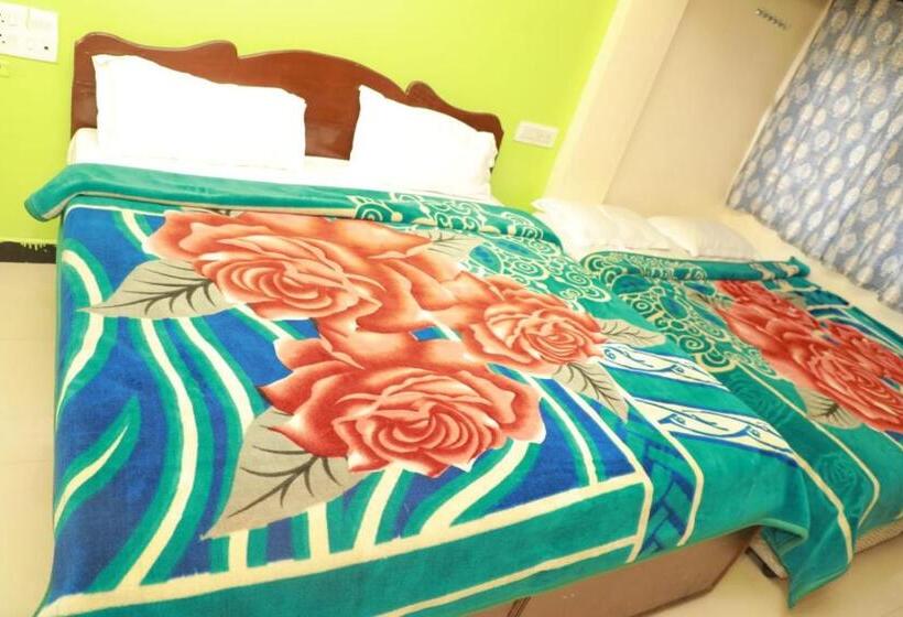 Hotel Rimsha Residency