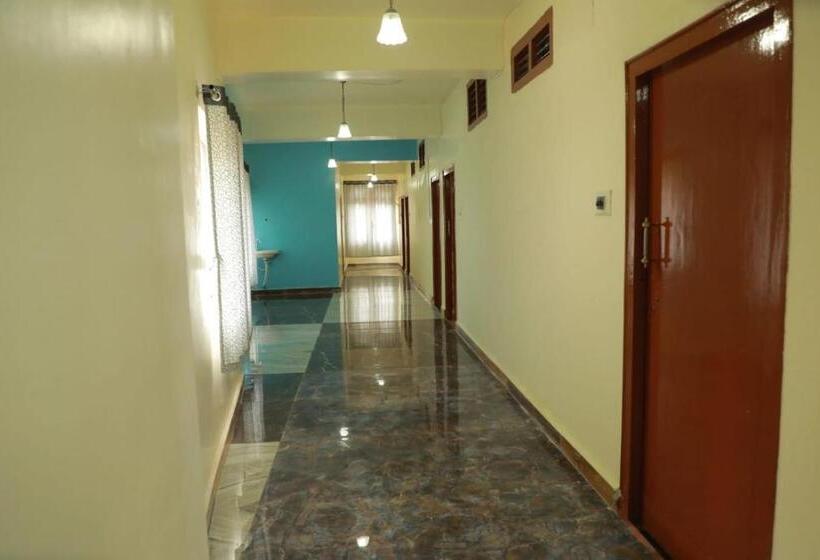 Hotel Rimsha Residency