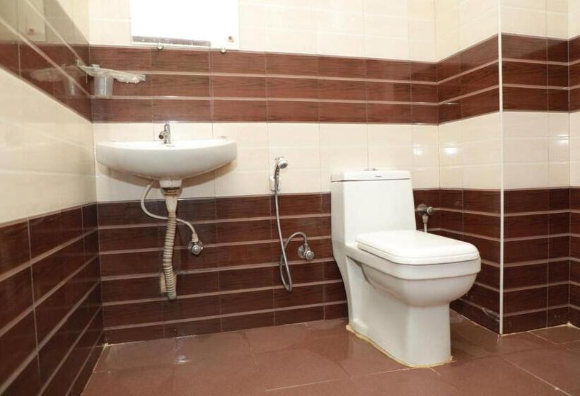 Hotel Rimsha Residency