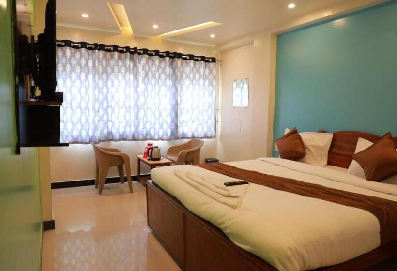 Hotel Rimsha Residency