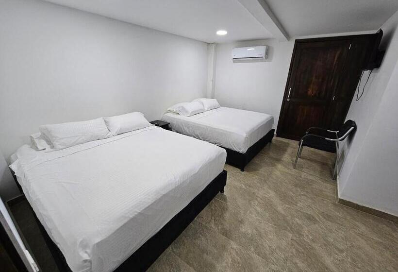 هتل Victoria Queen Villavieja