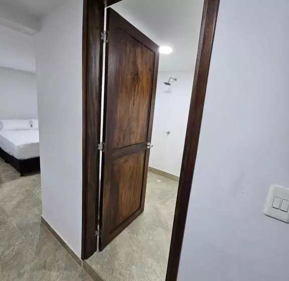 Hotelli Victoria Queen Villavieja