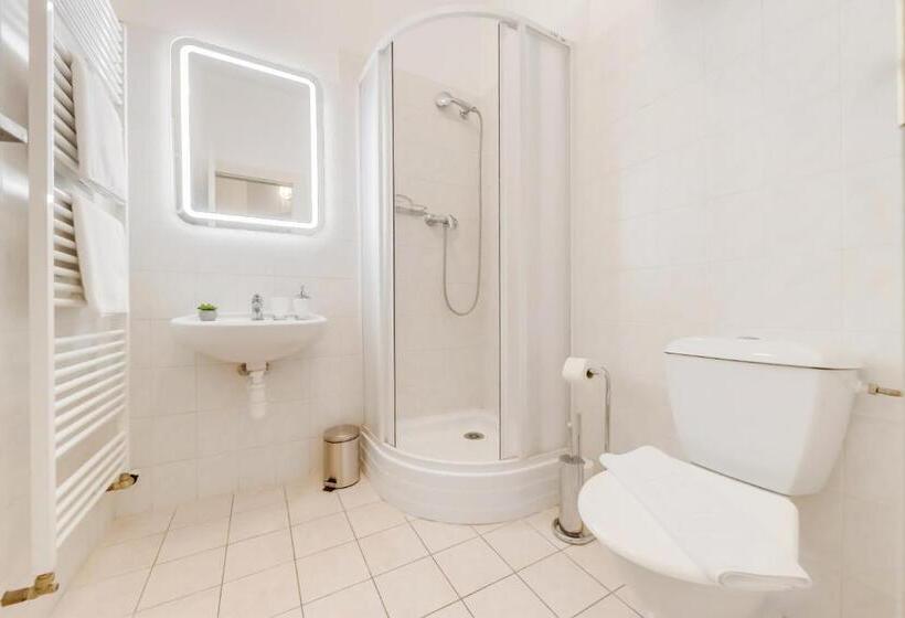 King´s Road Residence