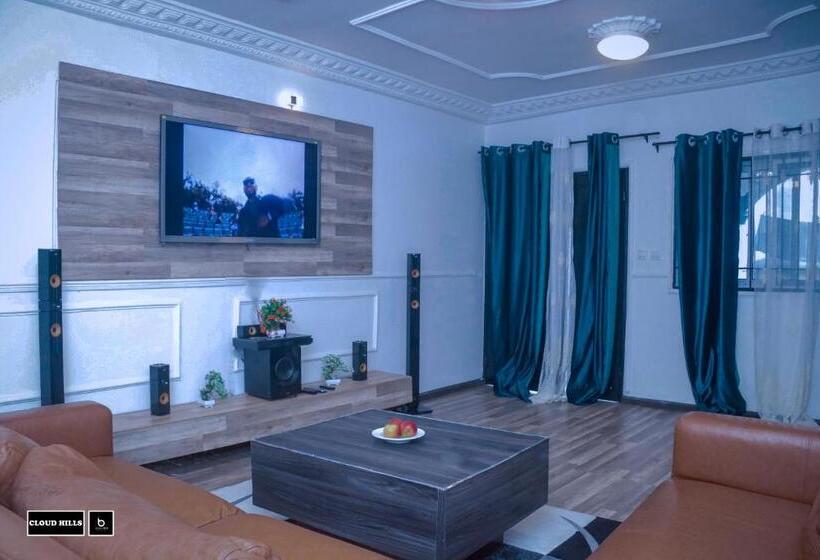 پانسیون Cloud Hill