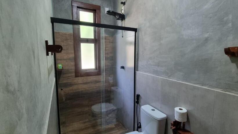 پانسیون Sítio Roda D água