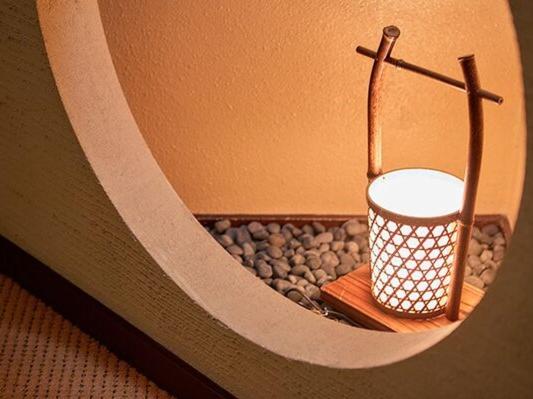 Рёкан Hanatsubaki