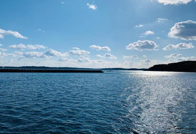 Рёкан Hanatsubaki