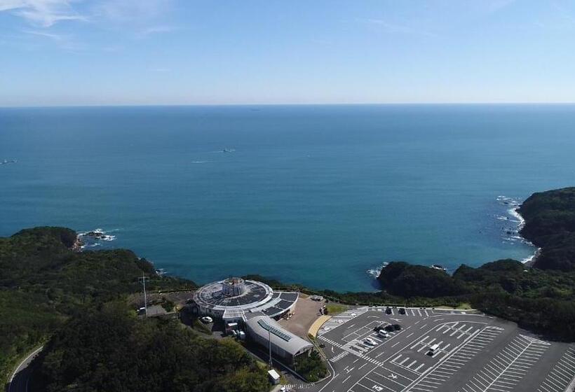 Рёкан Hanatsubaki