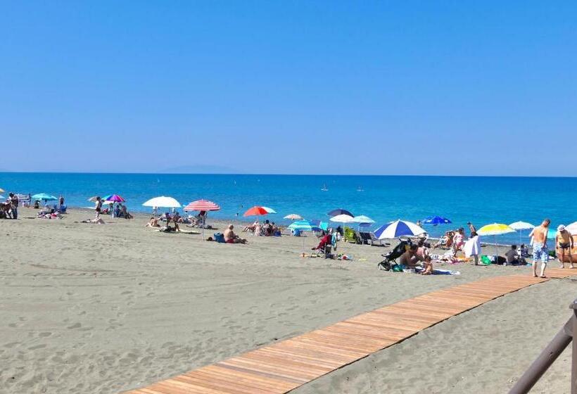 Studio 2 Beds In Residence With Swimming Pool Bed And Bath Linen Included