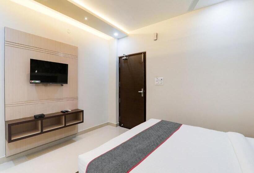 Super Townhouse 1265 Hotel Rama