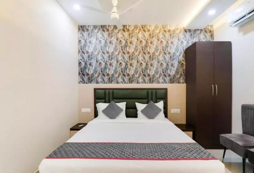 Super Townhouse 1265 Hotel Rama