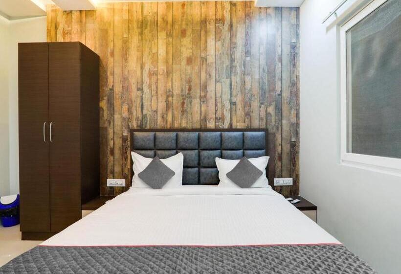 Super Townhouse 1265 Hotel Rama