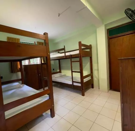 Retkeilymaja Mystel Unawatuna