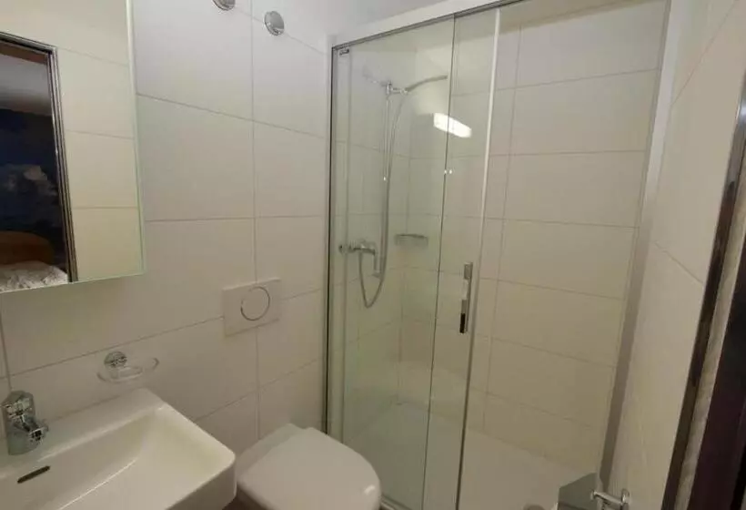 ユースホステル Sonnenberg Dormitories