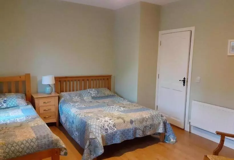 Aamiaismajoitus (B&B) Killooley Lodge