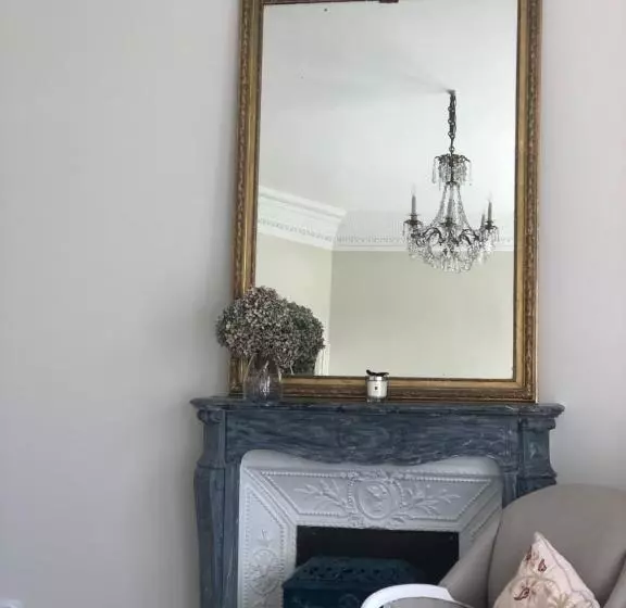 ベッドアンドブレックファースト La Pommeraie Champsecret