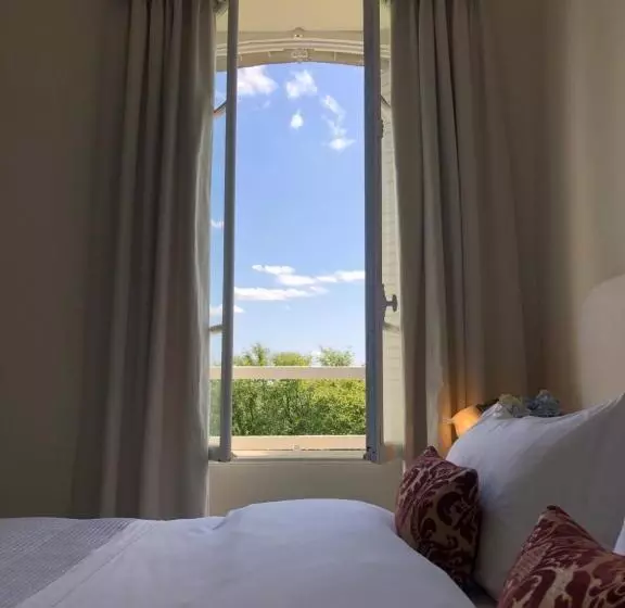 ベッドアンドブレックファースト La Pommeraie Champsecret