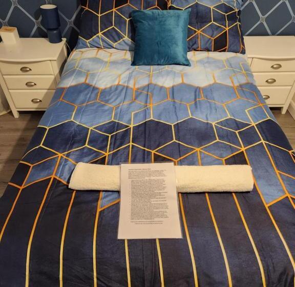 تختخواب و صبحانه Gatwick Star Night Stay   Gatwick