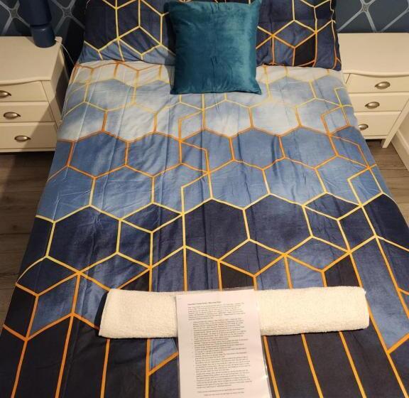 تختخواب و صبحانه Gatwick Star Night Stay   Gatwick