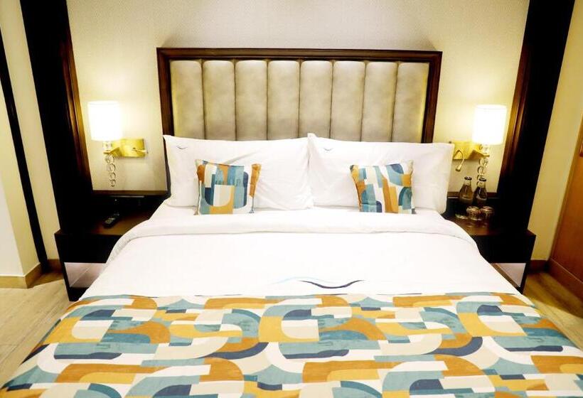 ホテル Blusalzz Residence Amritsar