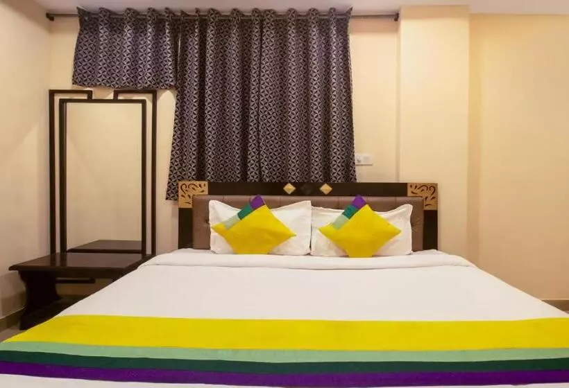 Fabhotel Yogeshwara Grand