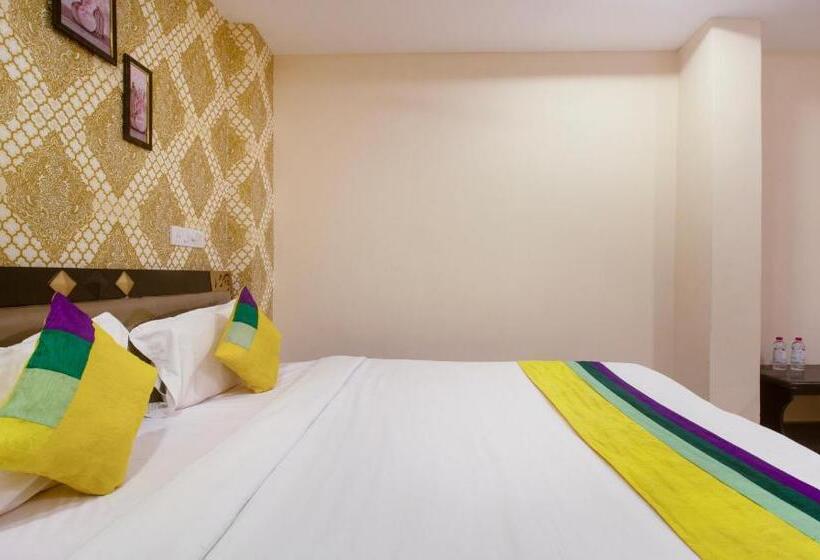 Fabhotel Yogeshwara Grand