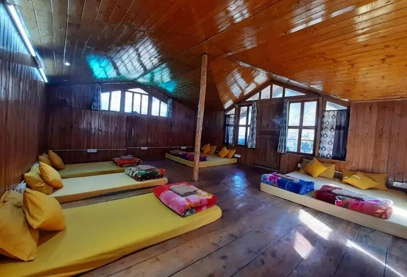 ホテル Jibhi Brook Retreat