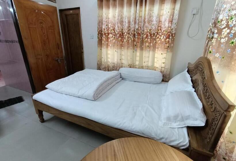 هتل Khurshed Express Residential