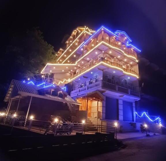 בית מלון כפרי Revas Stays At Tirthan Brij Edge