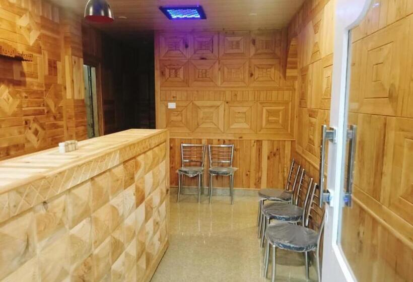 בית מלון כפרי Revas Stays At Tirthan Brij Edge