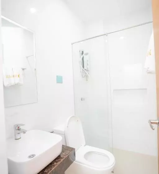 Hotelli Sundaze Dormitel