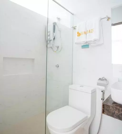 Hotelli Sundaze Dormitel