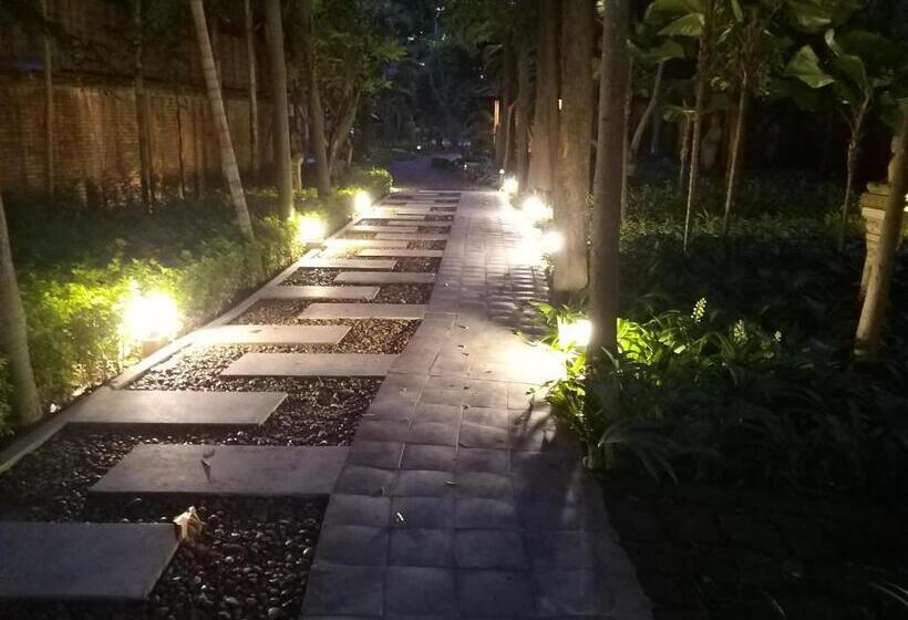 هتل Villa Massilia