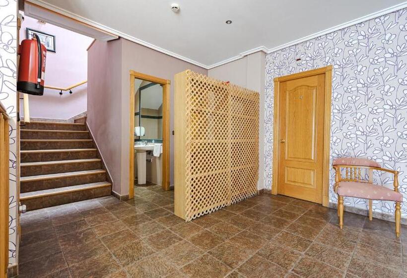 پانسیون Hostal Don Juan