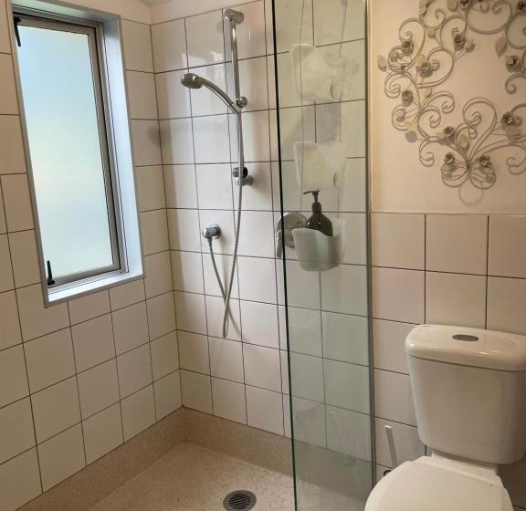 Pensió Kaingarua Retreat