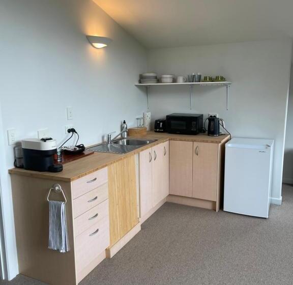 Pensió Kaingarua Retreat