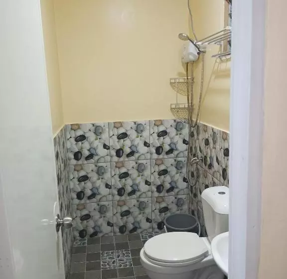 ペンション Moalboal Indino S Guesthouse Sardines Run And Sea Turtle 1 Minute Walking Distance