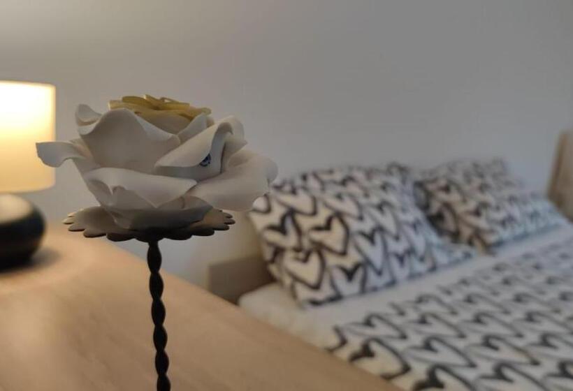 פנסיון Rosi Room