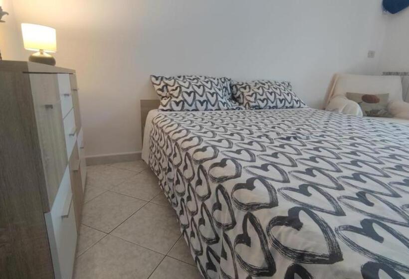 פנסיון Rosi Room