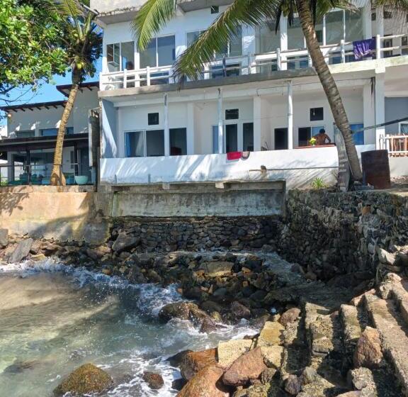 Pension (Hôtel basse catégorie) Seashore Resort & Villa