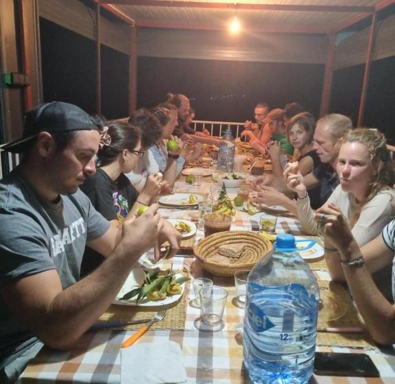 Pension (Hôtel basse catégorie) Surf House Desert Point