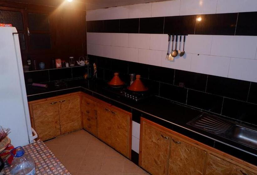 Pension (Hôtel basse catégorie) Surf House Desert Point